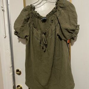 Scarlet Darkness green blouse